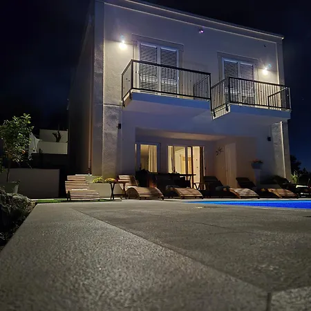 Willa Villa Veli Rat